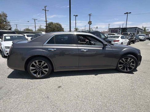 Used 2013 Chrysler 300 C w/ Light Group RWD image 4