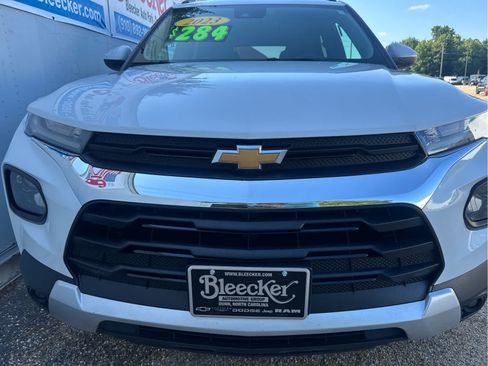 Used 2023 Chevrolet TrailBlazer LT FWD image 10