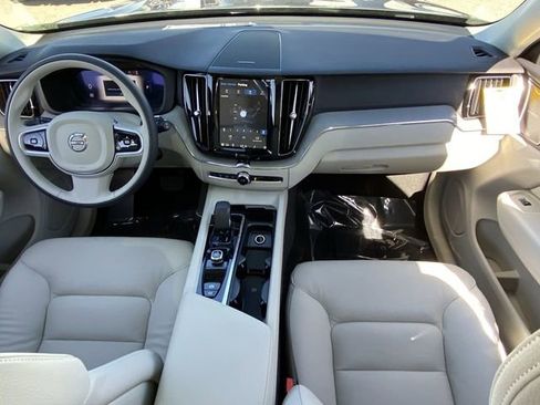 Certified 2025 Volvo XC60 T8 Plus w/ Protection Package Premier AWD/4WD image 16