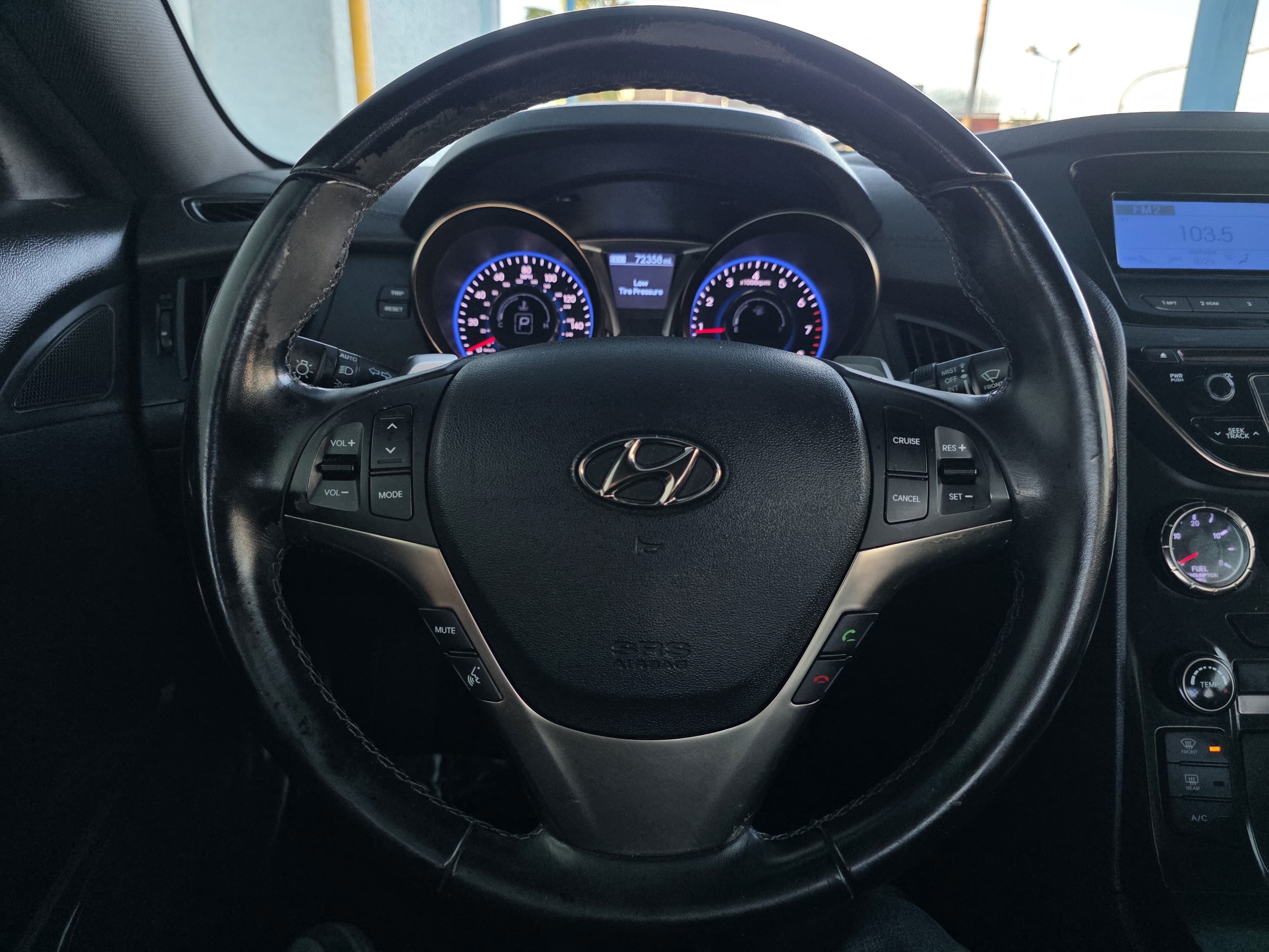 Used 2013 Hyundai Genesis 2.0T RWD image 9
