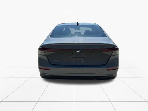 Used 2025 Honda Accord SE image 7