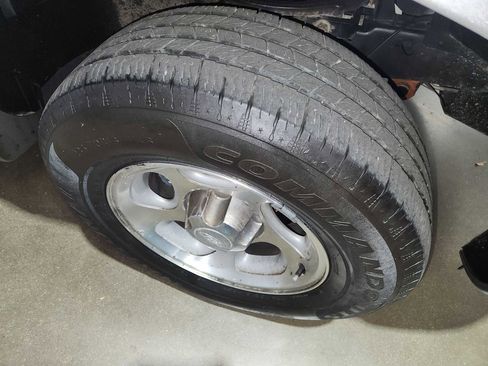 Used 2002 Ford Explorer Sport Trac 4x4 image 75