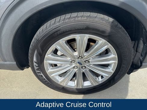 Used 2021 Ford Explorer Limited w/ Equipment Group 301A image 10