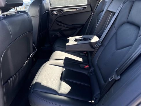 Used 2024 Porsche Macan S image 12