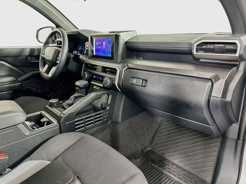 Certified 2025 Toyota 4Runner TRD Off-Road AWD/4WD image 29