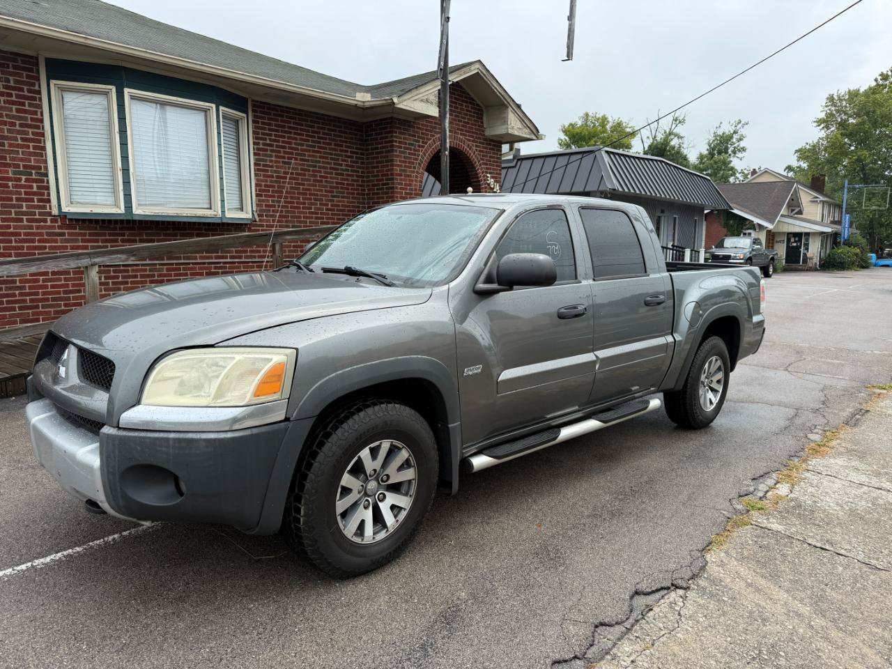 Used 2006 Mitsubishi Raider DuroCross RWD image 9