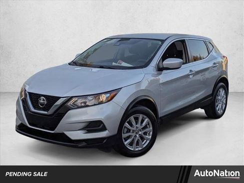 Used 2021 Nissan Rogue Sport S image 1