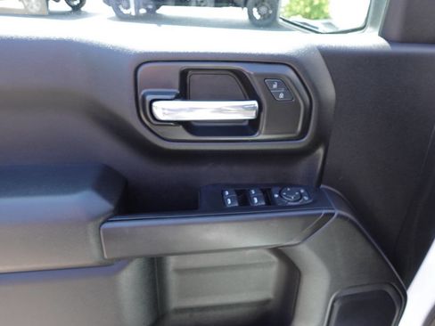 Used 2024 GMC Sierra 1500 Pro w/ Graphite Edition AWD/4WD image 17