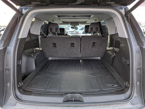 Used 2019 GMC Acadia SLT w/ Black Edition image 32