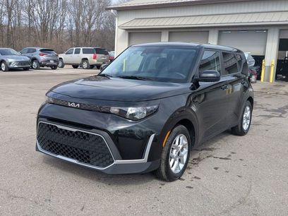 Certified 2025 Kia Soul LX w/ LX Technology Package