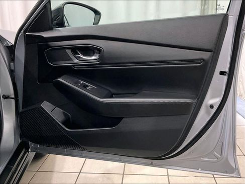 Used 2023 Honda Accord Sport image 12