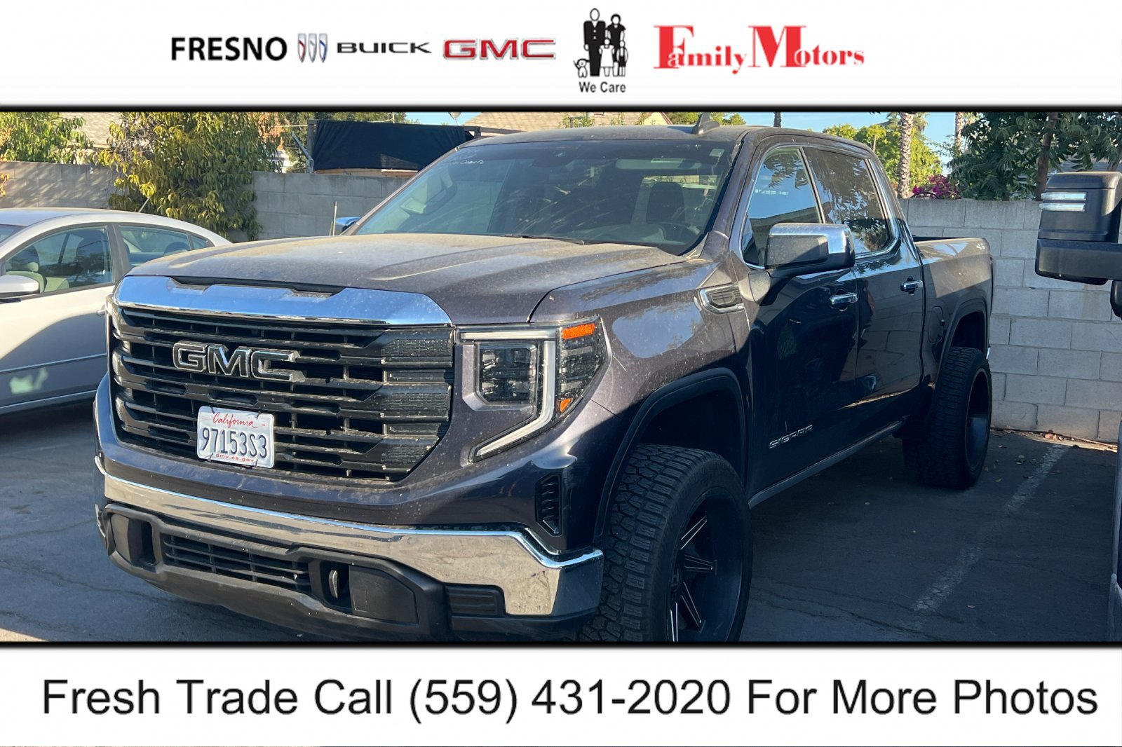 Used 2022 GMC Sierra 1500 SLE AWD/4WD image 1