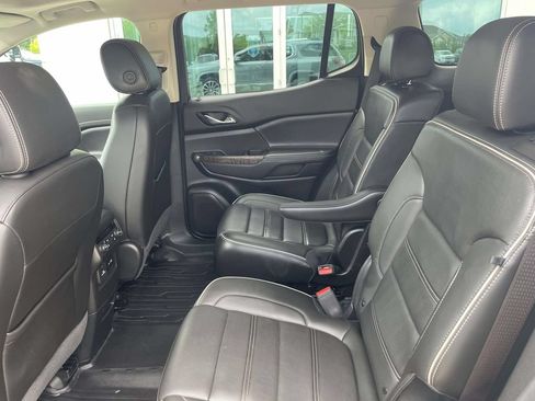 Used 2023 GMC Acadia Denali w/ Denali Ultimate Package FWD image 12