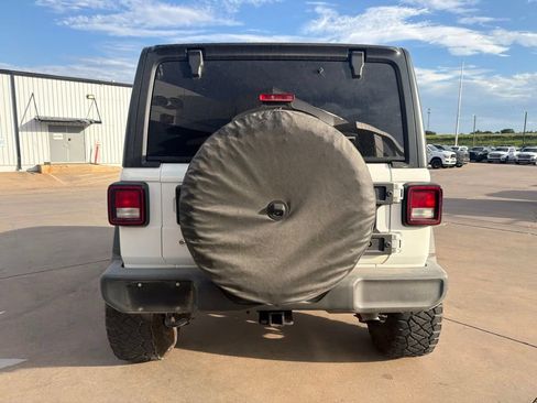 Used 2019 Jeep Wrangler Unlimited Sport S AWD/4WD image 4