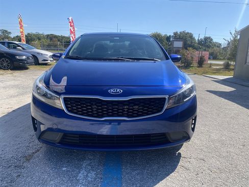Used 2018 Kia Forte LX image 2
