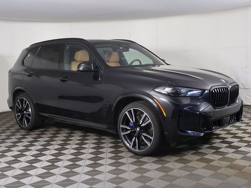 Used 2024 BMW X5 xDrive40i AWD/4WD image 2