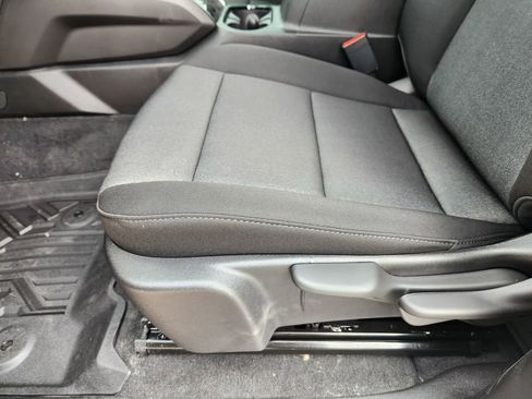 New 2026 Chevrolet Colorado W/T image 18