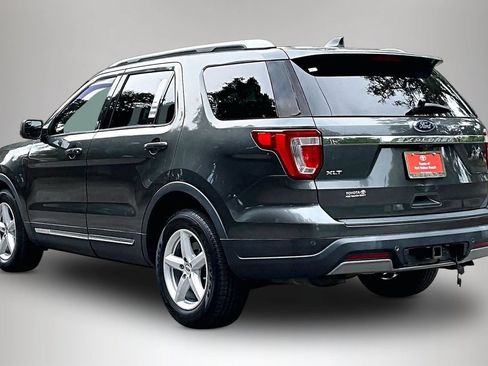 Used 2019 Ford Explorer XLT w/ Class III Trailer Tow Package FWD image 4