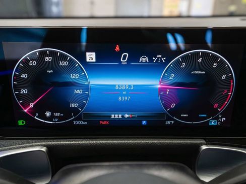 Certified 2025 Mercedes-Benz GLB 250 image 10