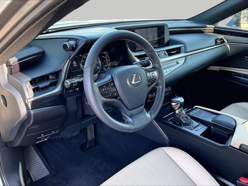 Used 2021 Lexus ES 350 w/ Premium Package FWD image 16