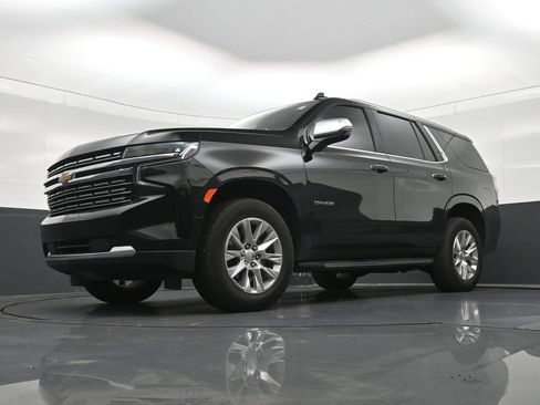 Used 2023 Chevrolet Tahoe Premier w/ Advanced Technology Package RWD image 24
