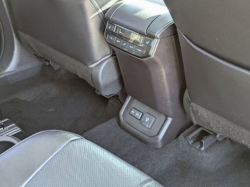 Used 2022 Toyota Highlander Platinum image 34