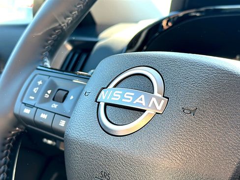 New 2026 Nissan Pathfinder SL image 21