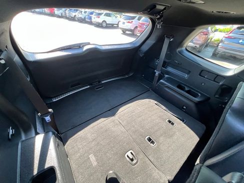Used 2023 Kia Telluride AWD image 31