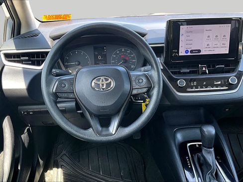 Used 2024 Toyota Corolla LE FWD image 6