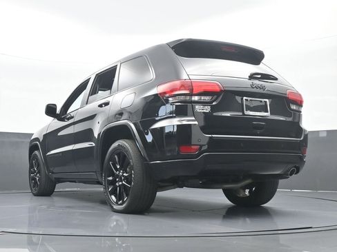Used 2020 Jeep Grand Cherokee Altitude image 59