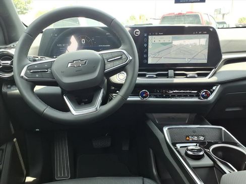New 2027 Chevrolet Equinox LT w/ Convenience Package II FWD image 13