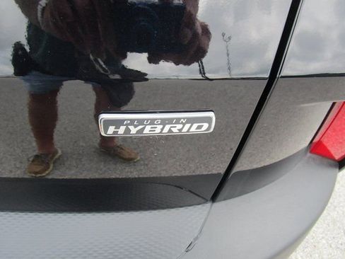 New 2024 Ford Escape SE w/ PHEV Premium Package image 13