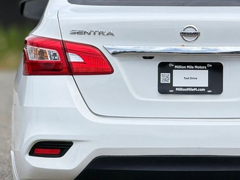 Used 2018 Nissan Sentra SV FWD image 13