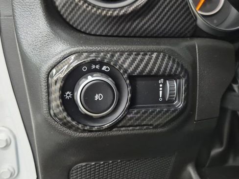 Used 2023 Jeep Wrangler Sport image 17