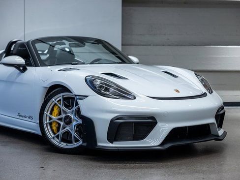Certified 2025 Porsche 718 Boxster Spyder RS RWD image 16