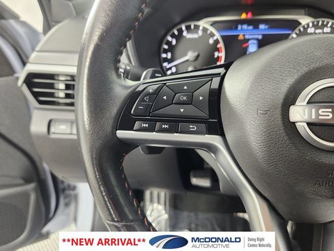 Used 2023 Nissan Altima 2.5 SR AWD/4WD image 25