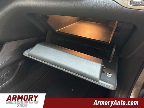 Used 2016 Jeep Cherokee Latitude w/ Comfort/Convenience Group image 44