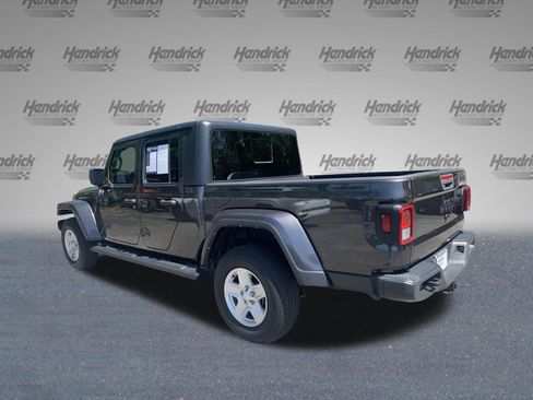 Used 2022 Jeep Gladiator Sport image 7