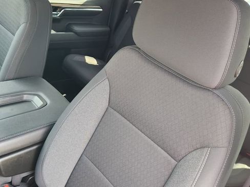 Used 2024 Chevrolet Silverado 1500 LT image 24