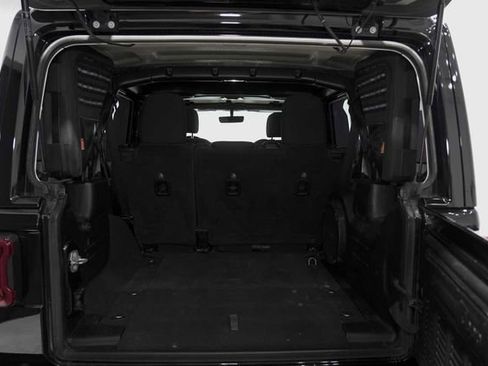 Used 2021 Jeep Wrangler Unlimited Sport AWD/4WD image 9