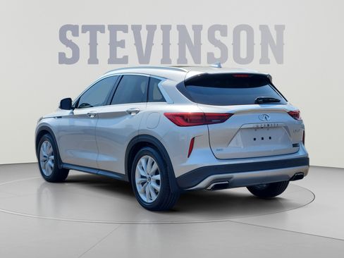Used 2019 INFINITI QX50 Essential w/ Premium Heat Package AWD/4WD image 3