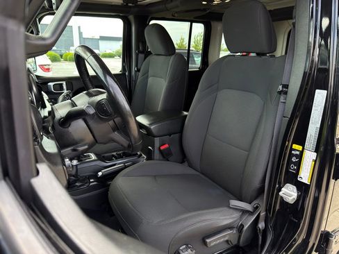 Used 2022 Jeep Wrangler Unlimited Sport AWD/4WD image 13