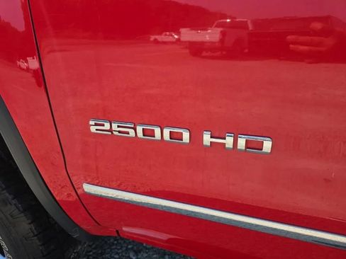 Used 2018 GMC Sierra 2500 SLT w/ Snow Plow Prep Package AWD/4WD image 9