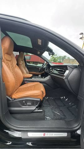 Used 2021 Audi RS Q8 w/ Luxury Package AWD/4WD image 28