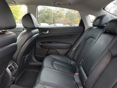 Used 2018 Kia Optima SX image 12