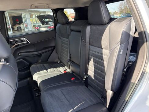 Used 2025 Mitsubishi Outlander Ralliart image 19