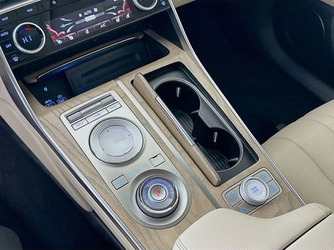 Used 2022 Genesis GV80 3.5T image 17