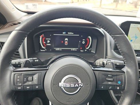 Used 2023 Nissan Rogue Platinum w/ Platinum Premium Package image 21