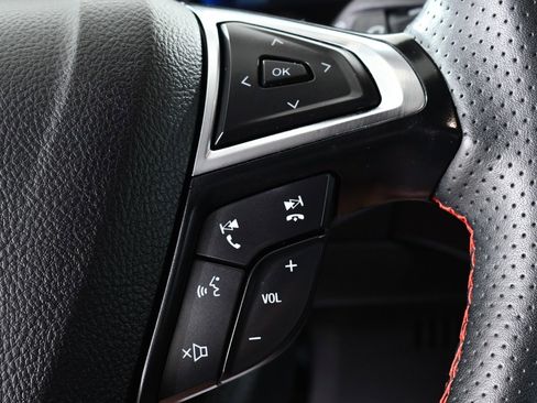 Used 2024 Ford Edge ST-Line image 33