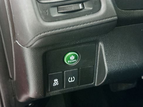 Used 2016 Honda HR-V LX image 16